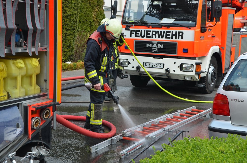 Feuer2Y Koeln Muengersdorf Roggenweg P450.JPG - Miklos Laubert